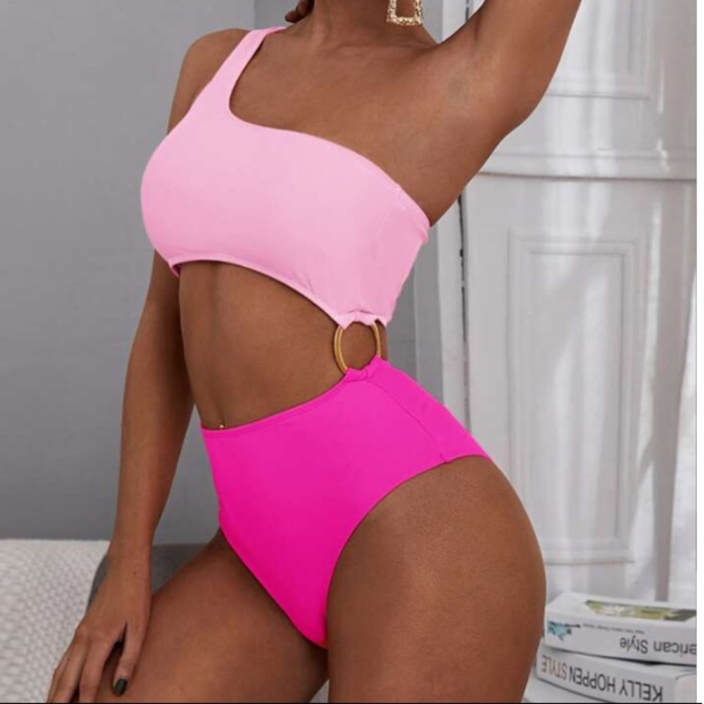 Two piece linked swimsuit